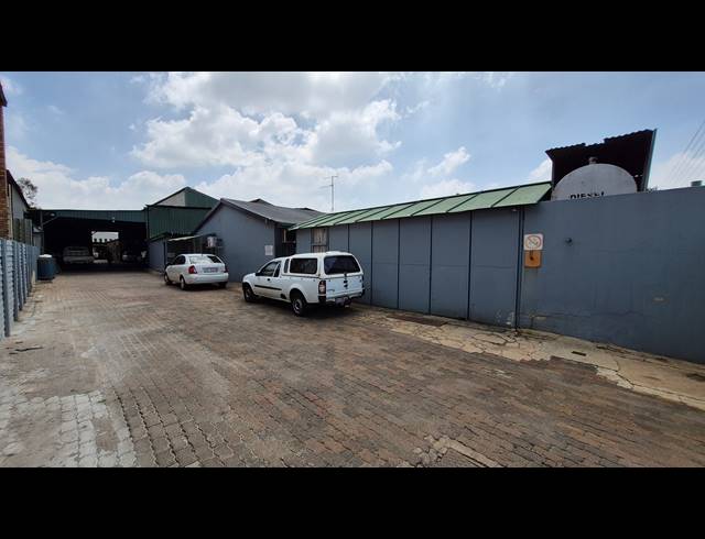 1,480M² FACTORY FOR SALE IN ANDERBOLT
